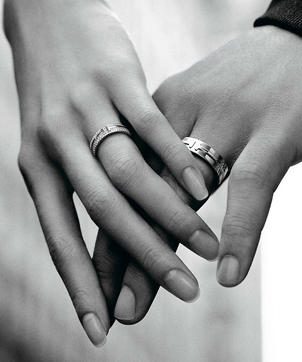 Nhẫn đôi tình yêu có ý nghĩa gì, đeo ngón nào, mua loại nào?